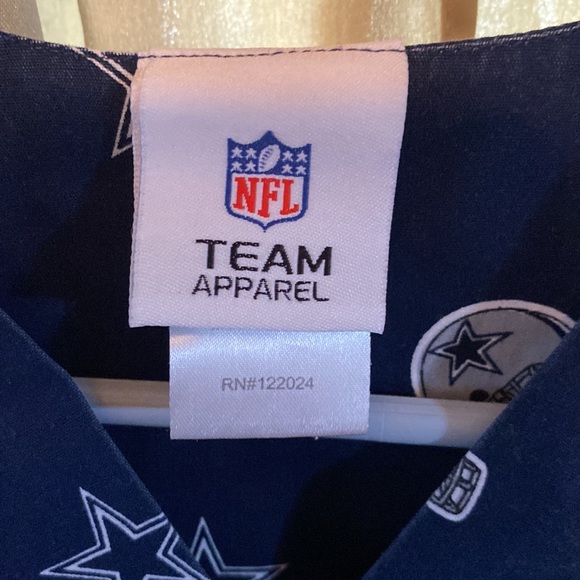NFL Dallas Cowboys scrub top mens small - Picture 3 of 6